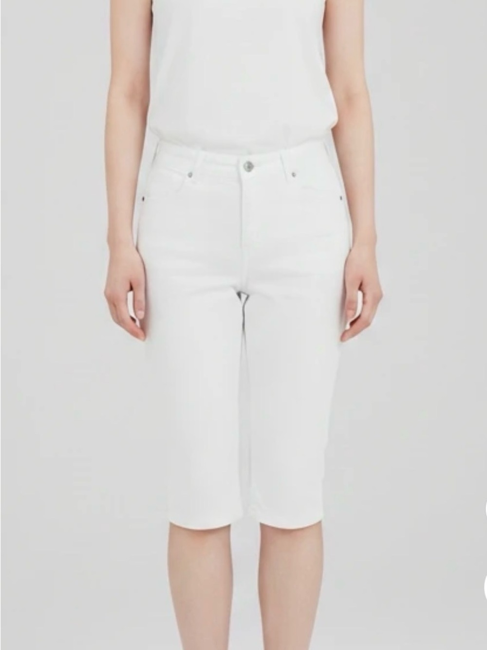 Gloria Vanderbilt White All Around Slimming Effect Capris Jeans Size 10